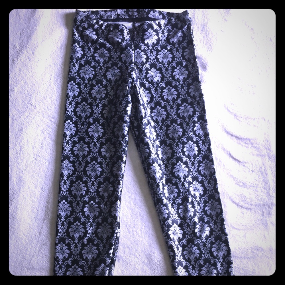 Wallpaper Black Blackmilk Leggings